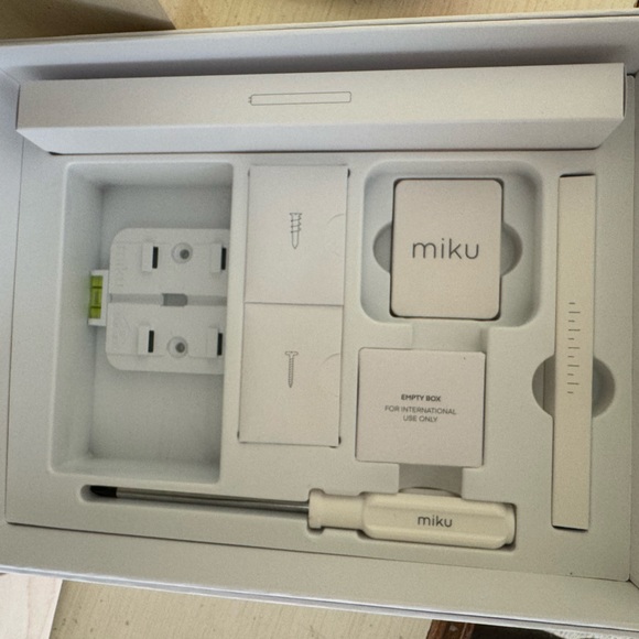 Brand new Miku baby monitor unboxed but not used - Picture 3 of 3